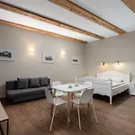 Apartament Enjoy Old Town Vibes In 1716 Laipu With 4 Stylish And 1 Penthouse *
