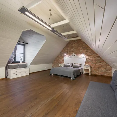Enjoy Old Town Vibes In 1716 Laipu With 4 Stylish And 1 Penthouse Dzīvoklis