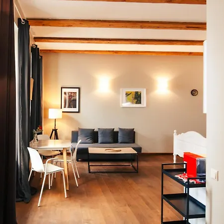 Enjoy Old Town Vibes In 1716 Laipu With 4 Stylish And 1 Penthouse *