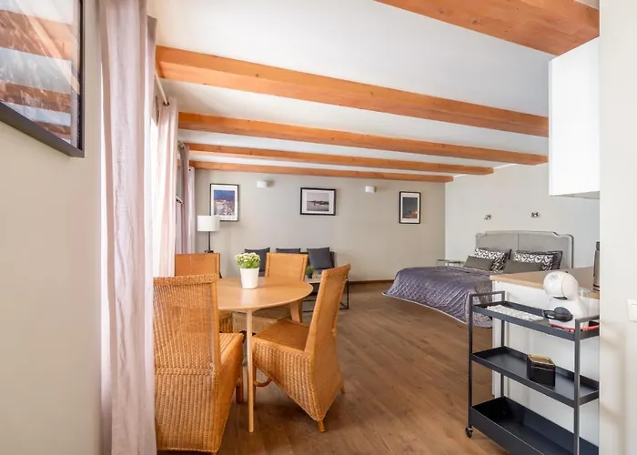 דירה Enjoy Old Town Vibes In 1716 Laipu With 4 Stylish And 1 Penthouse