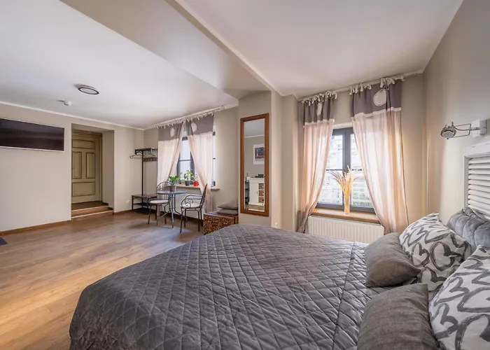 דירה Enjoy Old Town Vibes In 1716 Laipu With 4 Stylish And 1 Penthouse