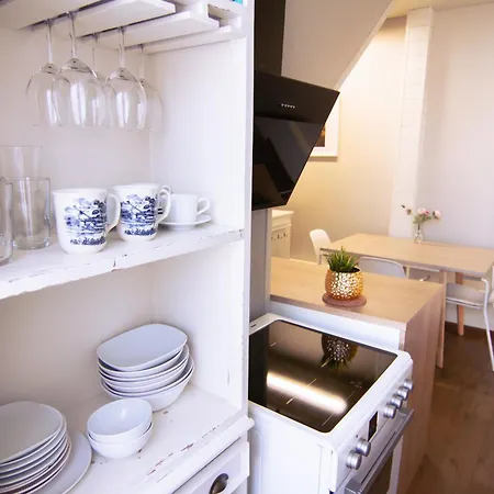 Enjoy Old Town Vibes In 1716 Laipu With 4 Stylish And 1 Penthouse דירה *